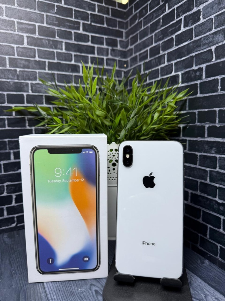 Смартфон iPhone X 256Gb