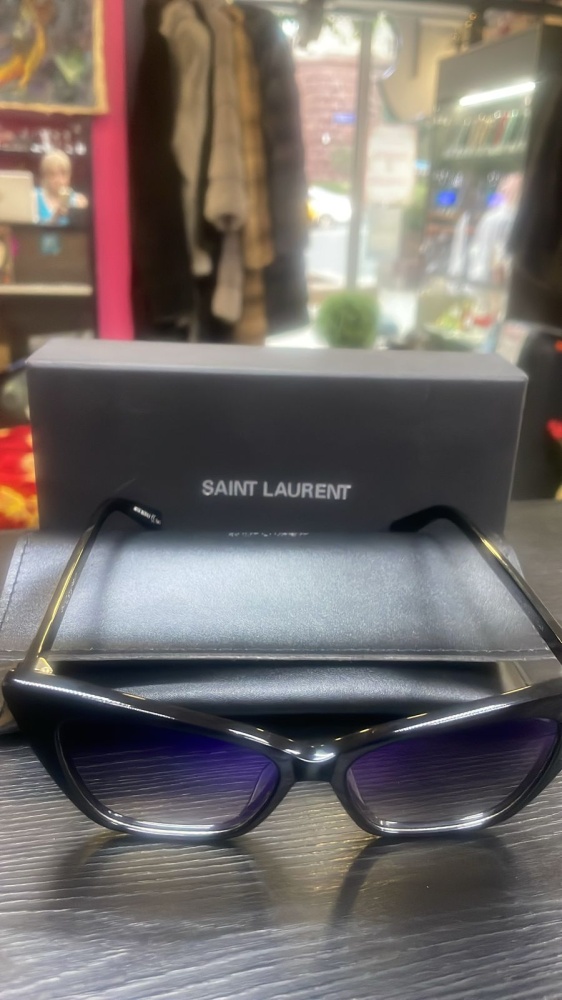 Очки SAINT LAURENT