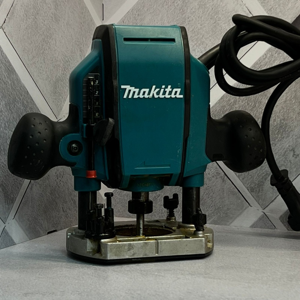 Фрезер Makita