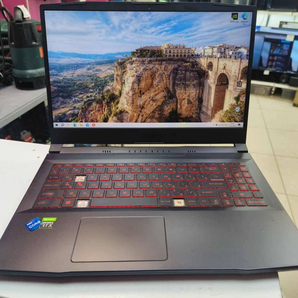 Ноутбук MSI GF66 11UE-407XRU
