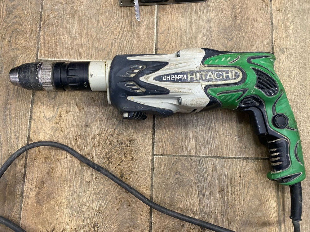 Перфоратор Hitachi DH24PM