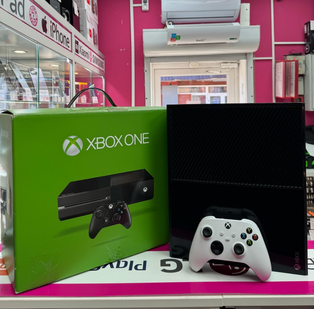 Игровая приставка XBOX ONE 500 GB