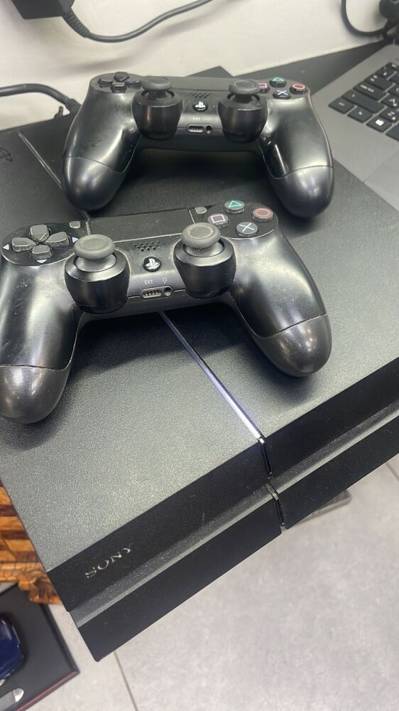 Игровая приставка Sony PlayStation 4 fat -500