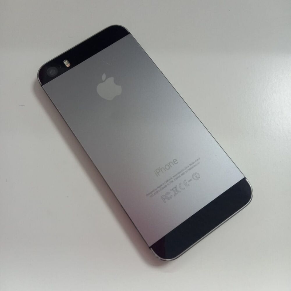 Смартфон iPhone 5S 16гб