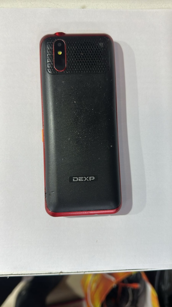 Мобильный телефон DEXP