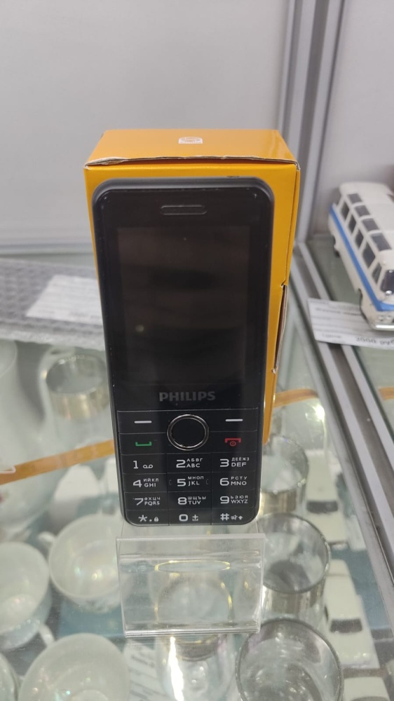 Мобильный телефон Philips