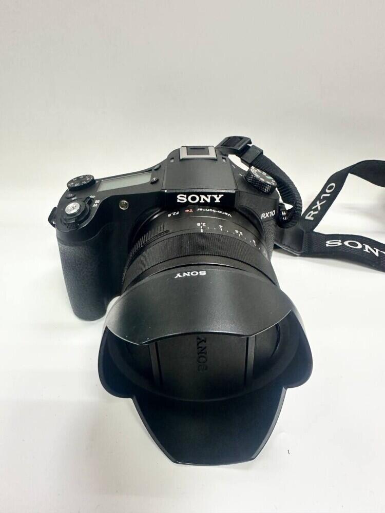 Фотоаппарат Sony xr10 + Объектив sonycarl zeiss 24-70 f2.8