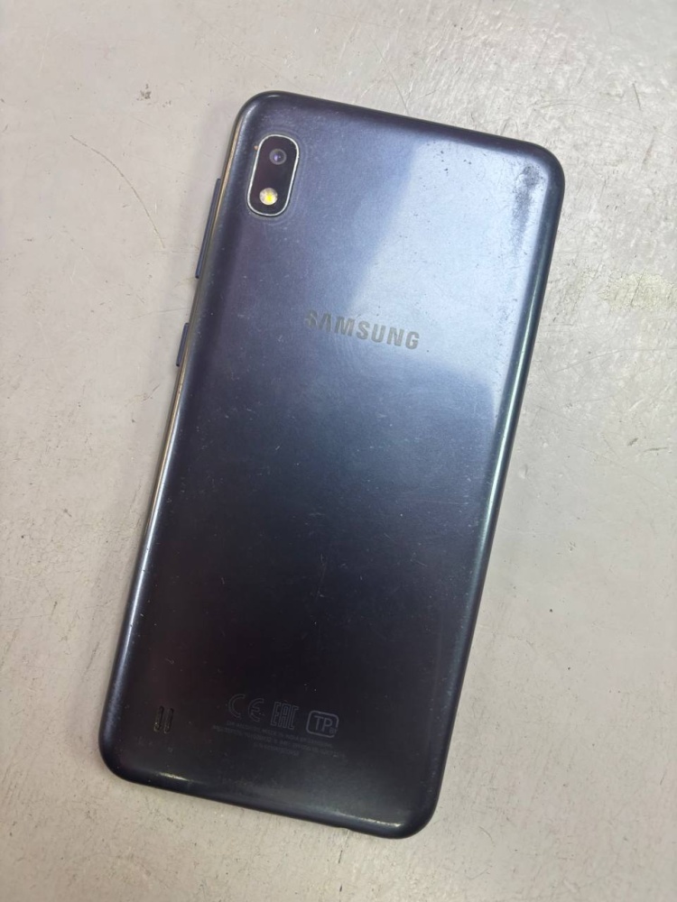 Смартфон Samsung A10 2/32