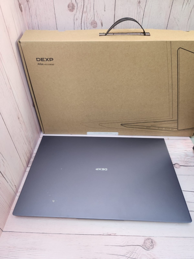 15.6" Ноутбук DEXP Atlas M15-I5W303