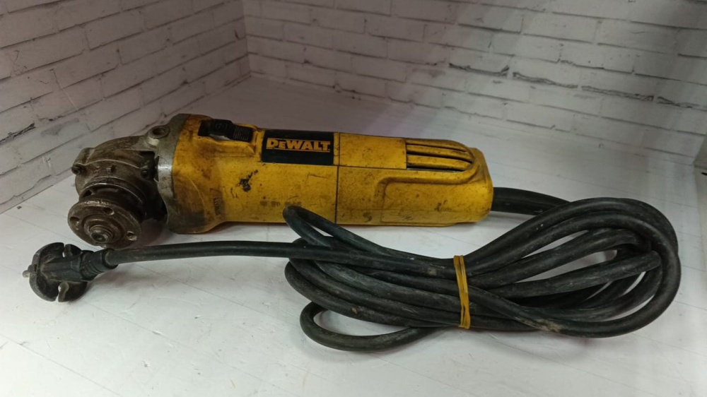 УШМ (Болгарка) DEWALT DWE4115