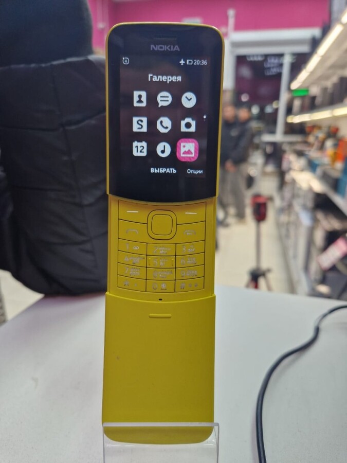 Мобильный телефон Nokia 8810