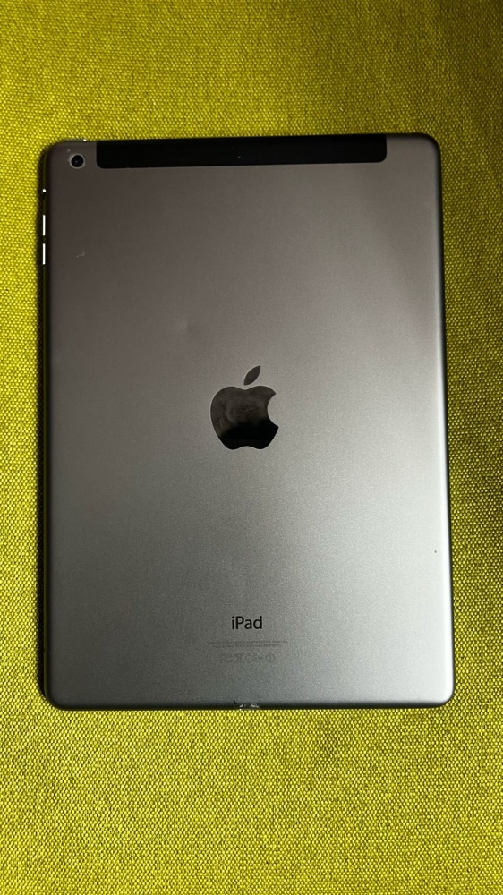 Планшет Apple iPad