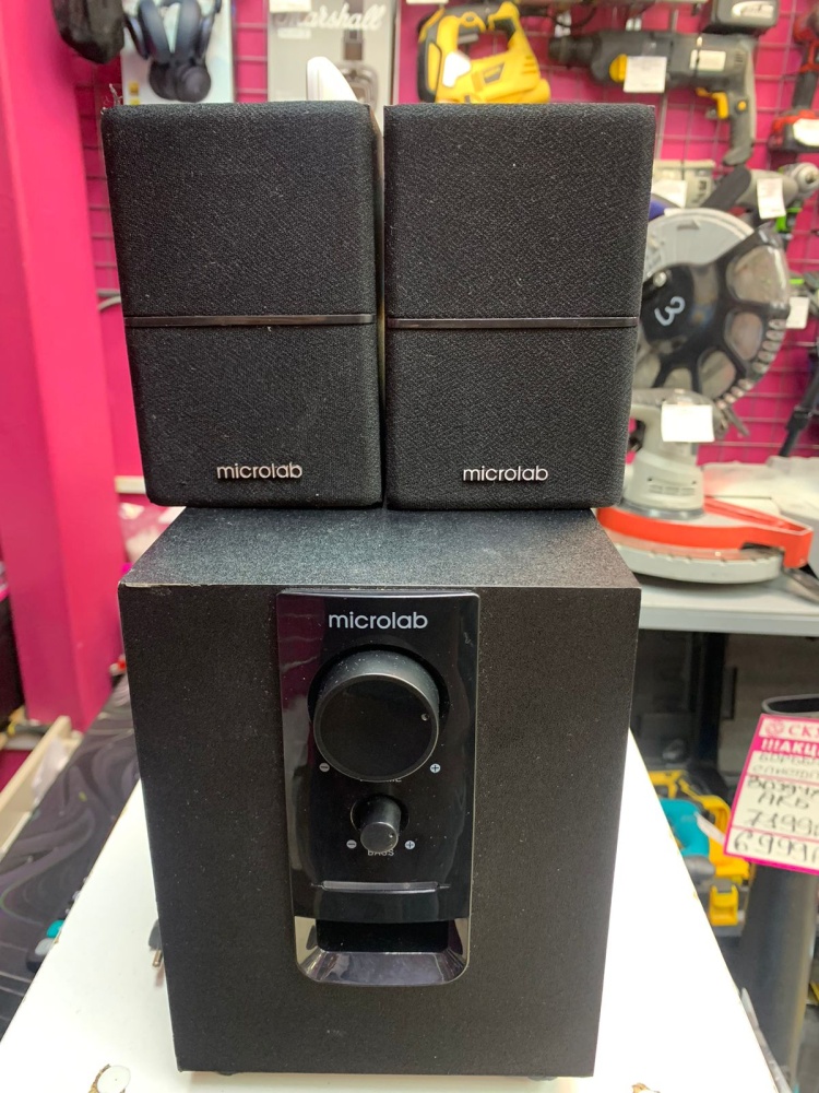 Музыкальный центр