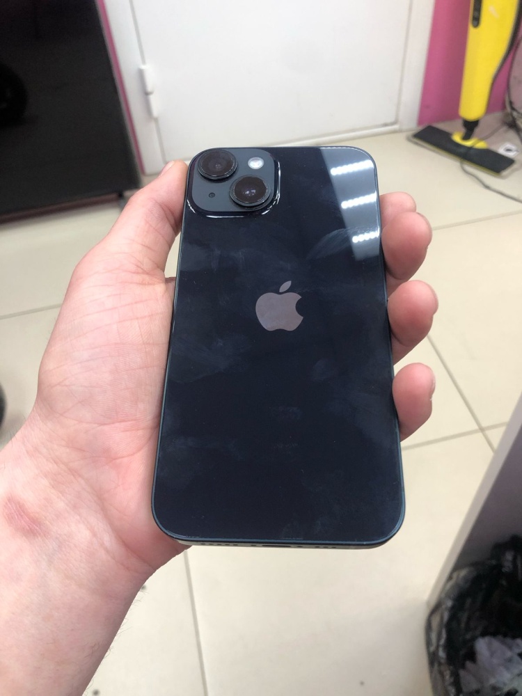 Смартфон iPhone 14 128 ГБ