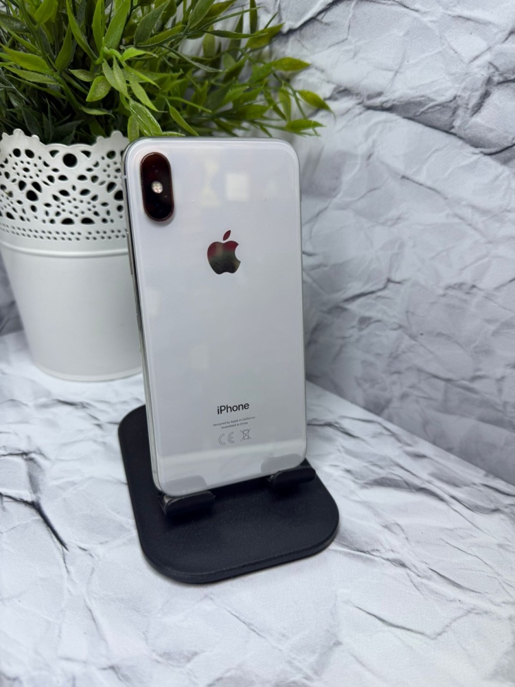 Смартфон iPhone X 64Gb