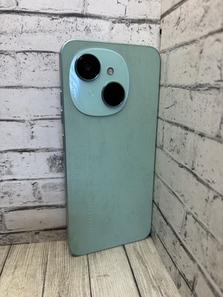 Мобильный телефон Tecno go1 4/128