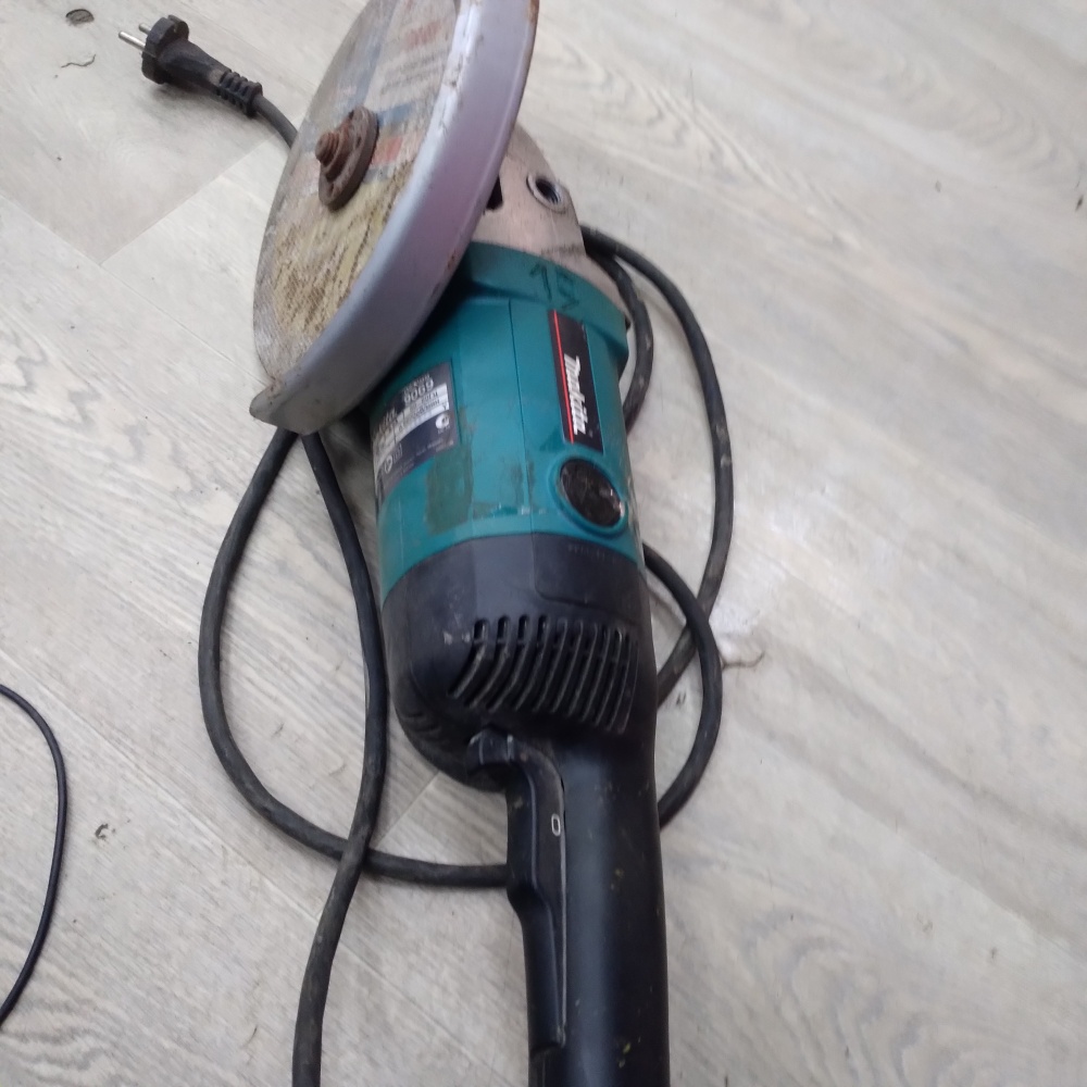 УШМ (Болгарка) макита 9069