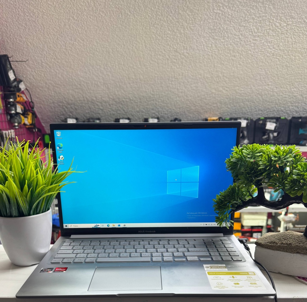 Ноутбук ASUS vivobook 15 m1502y