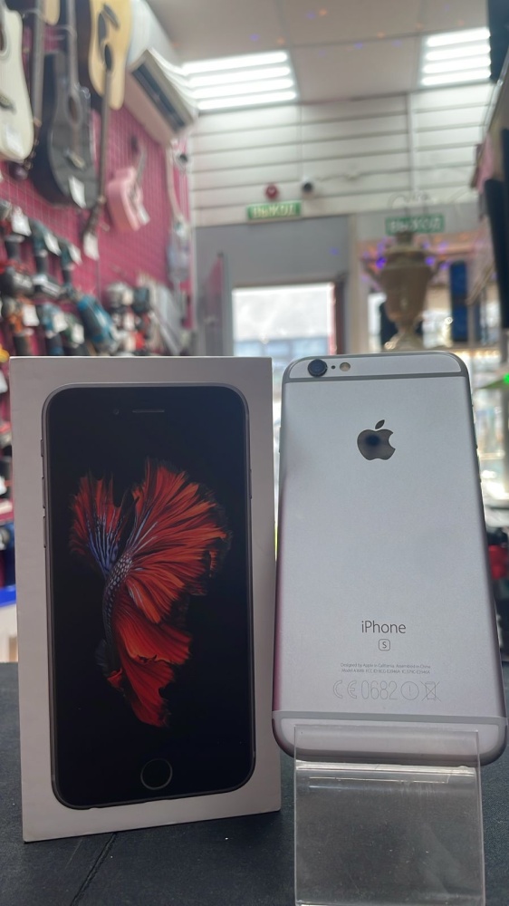 Смартфон iPhone 6S 64гб