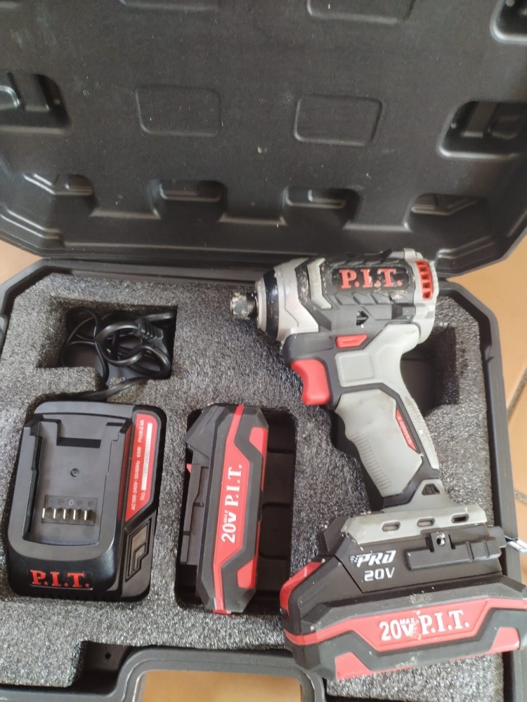 ВинтовертPit 20 V