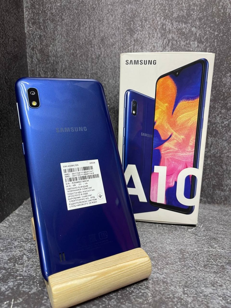Смартфон Samsung A10 2/32