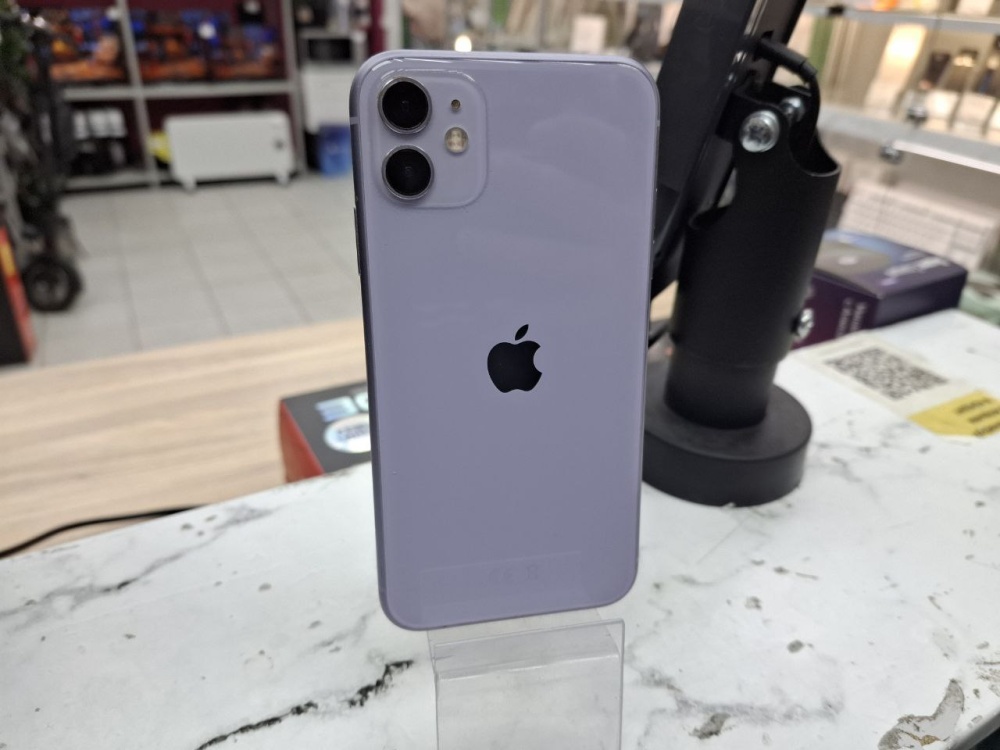 Смартфон iPhone 11 128 Gb