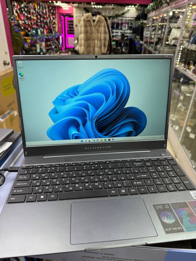 Ноутбук Machcreator One I3-1005G1/8/256
