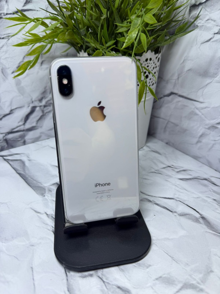 Смартфон iPhone X 64Gb