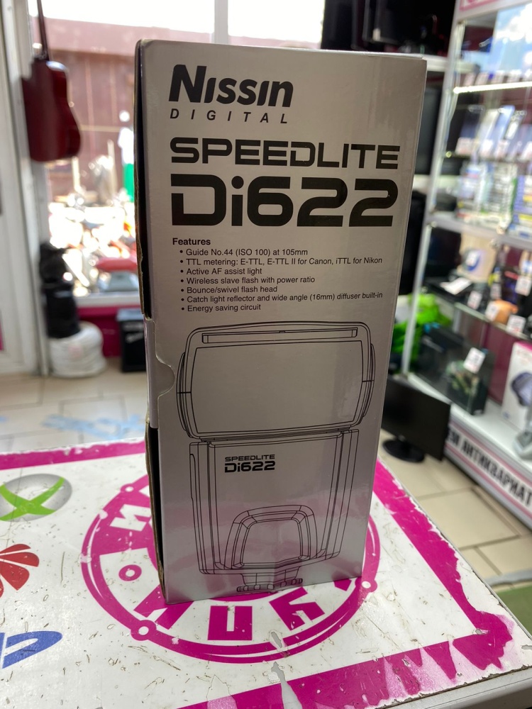 Вспышка Nissin DI622