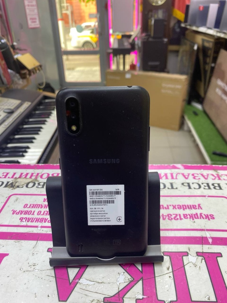 Смартфон Samsung A01 16gb