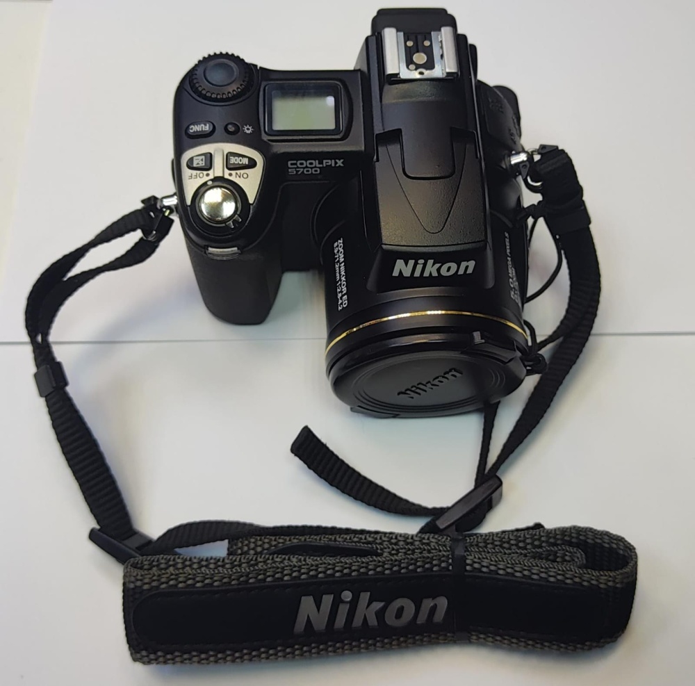 Фотоаппарат Nikon Zoom