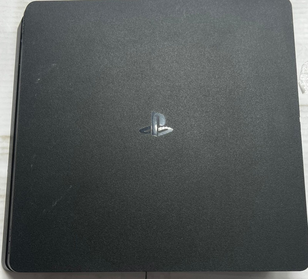 Sony PlayStation 4 slim 1tb
