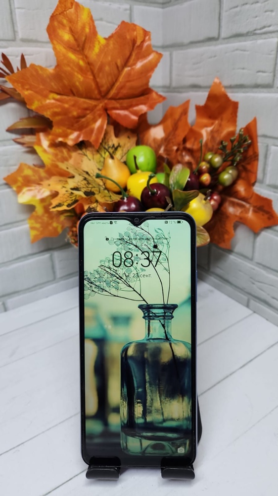 Смартфон Huawei Nova Y61 4-128