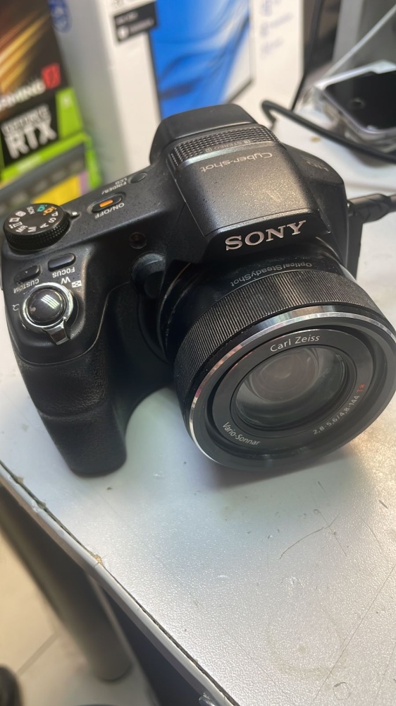 Фотоаппарат Sony DSC-HX200