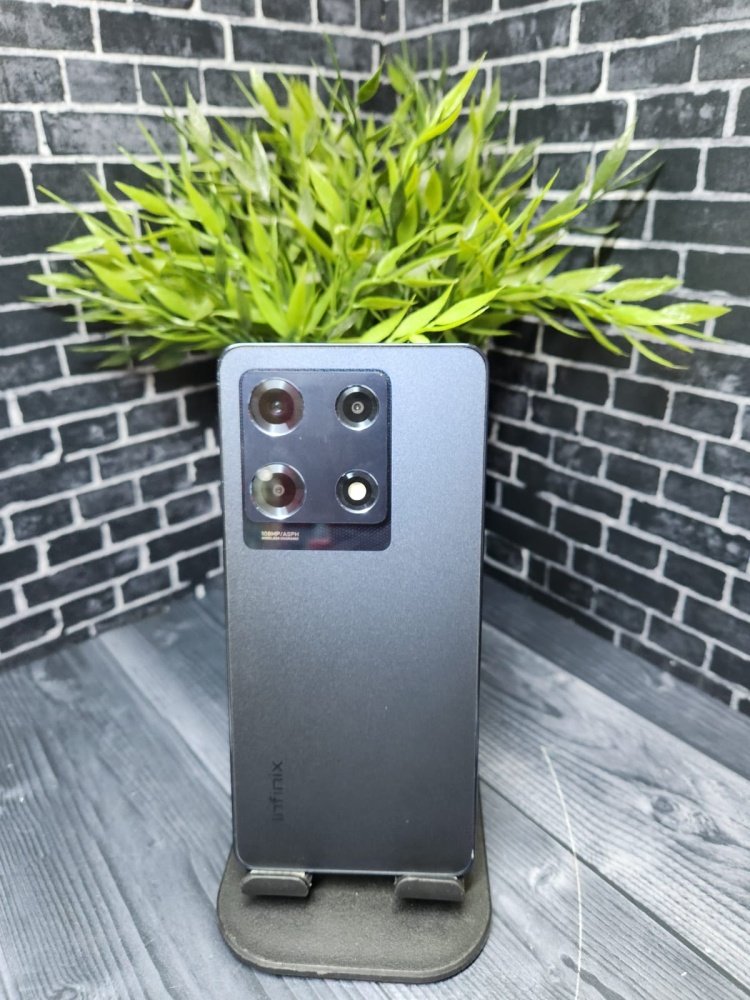 Мобильный телефон Infinix Note 30 Pro 8/256