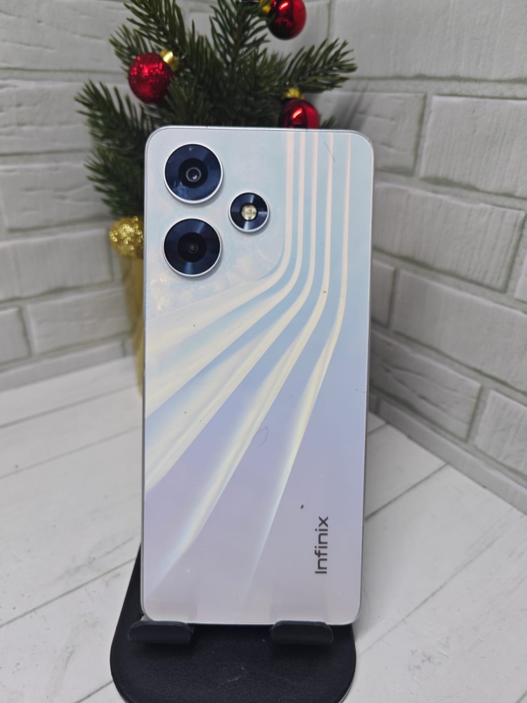 Мобильный телефон Infinix HOT 30 4-128