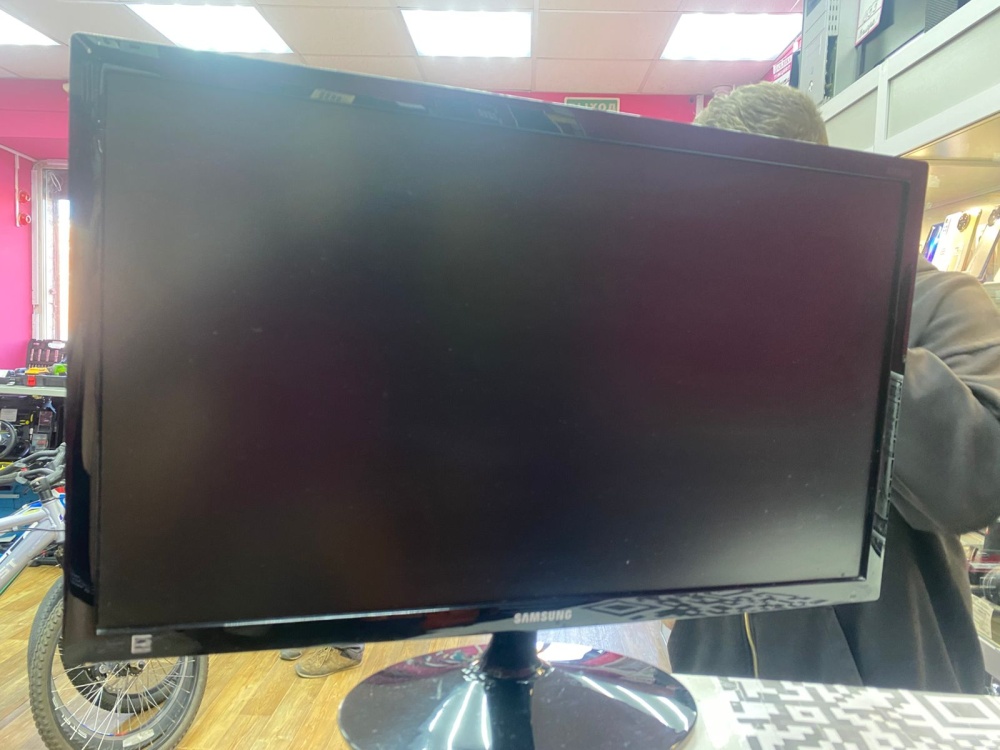 Монитор LG