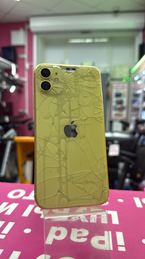 Смартфон iPhone 11 128 Gb