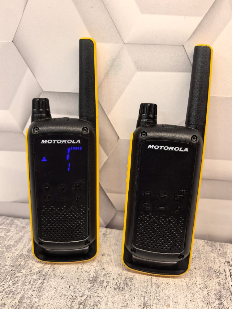 Рация/Набор раций MOTOROLA T82 Extreme