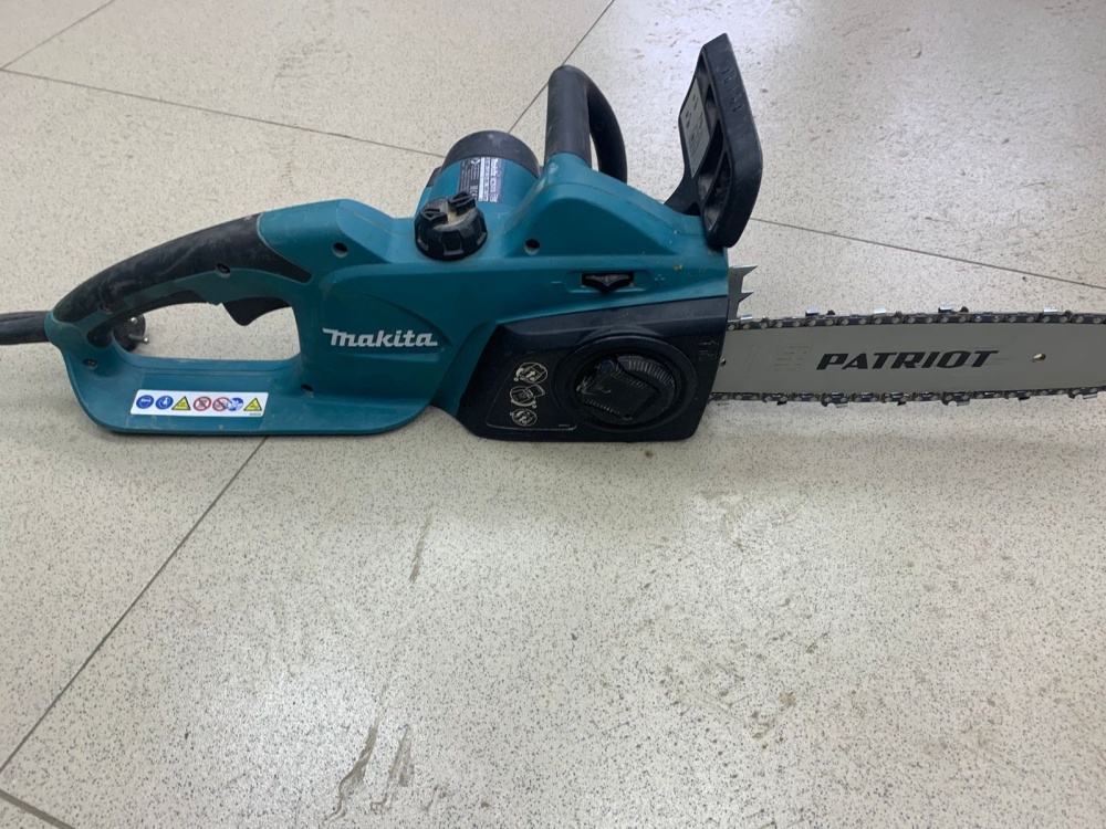 Цепная электропила MAKITA UC3541A