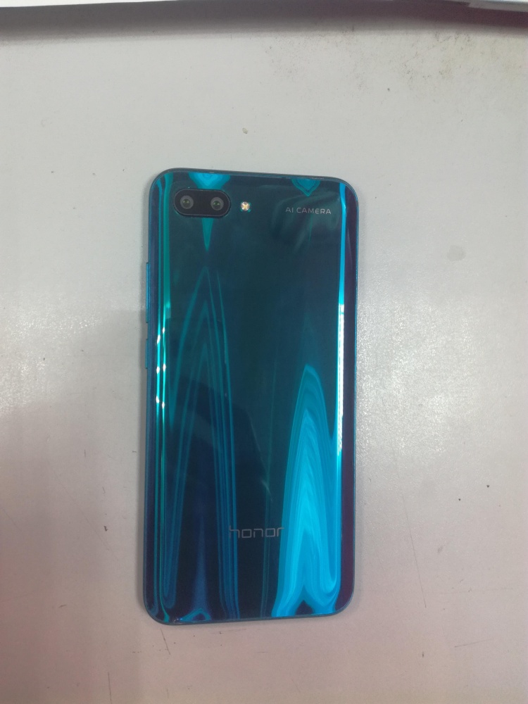 Смартфон Honor 10