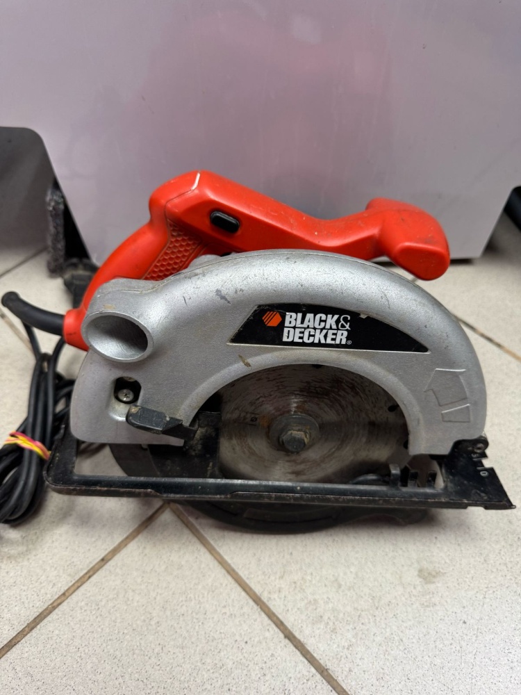 Циркулярная пила BLACK DECKER