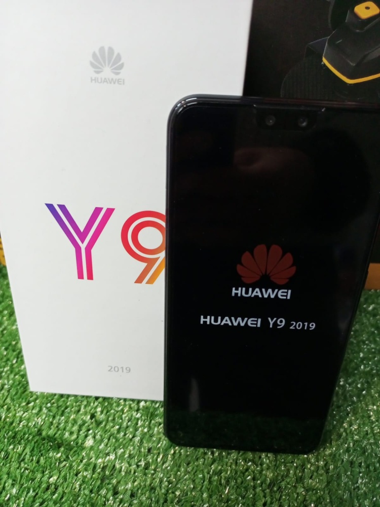 Смартфон Huawei Y9 4/128