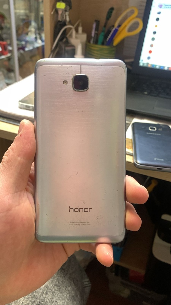 Смартфон Honor 5C