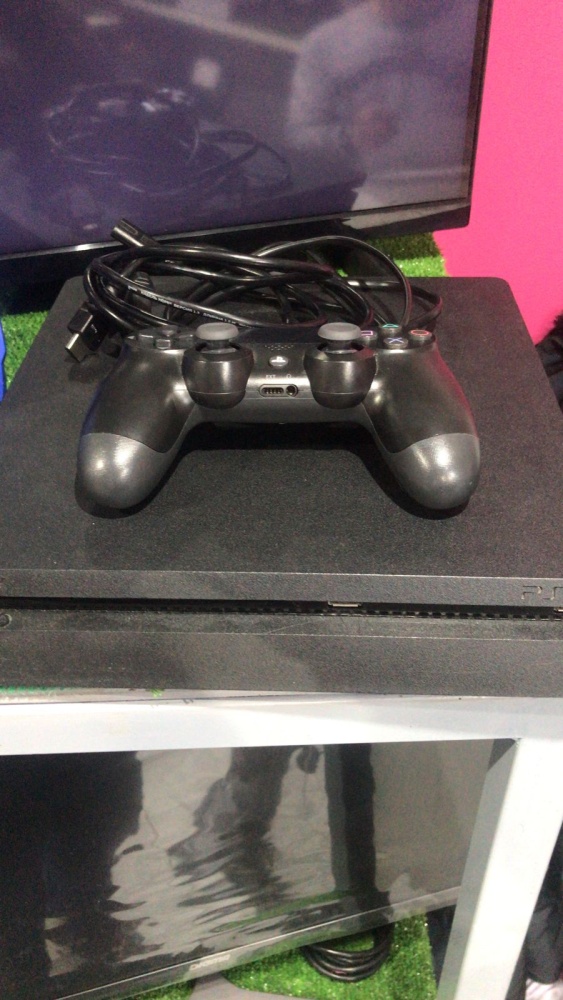 Игровая приставка Sony PlayStation 4 slim 1ТБ