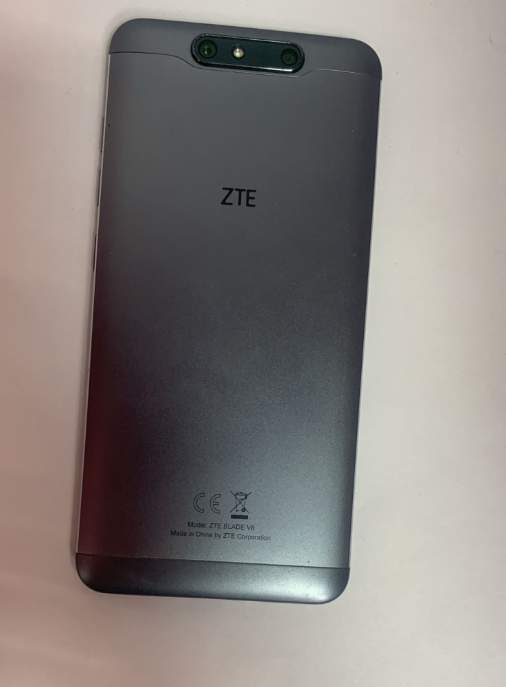 Мобильный телефон ZTE 3\32