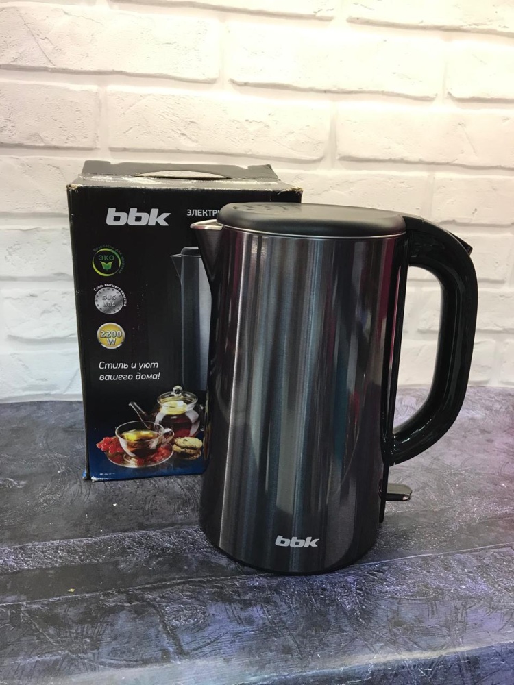 Чайник BBK EK1818