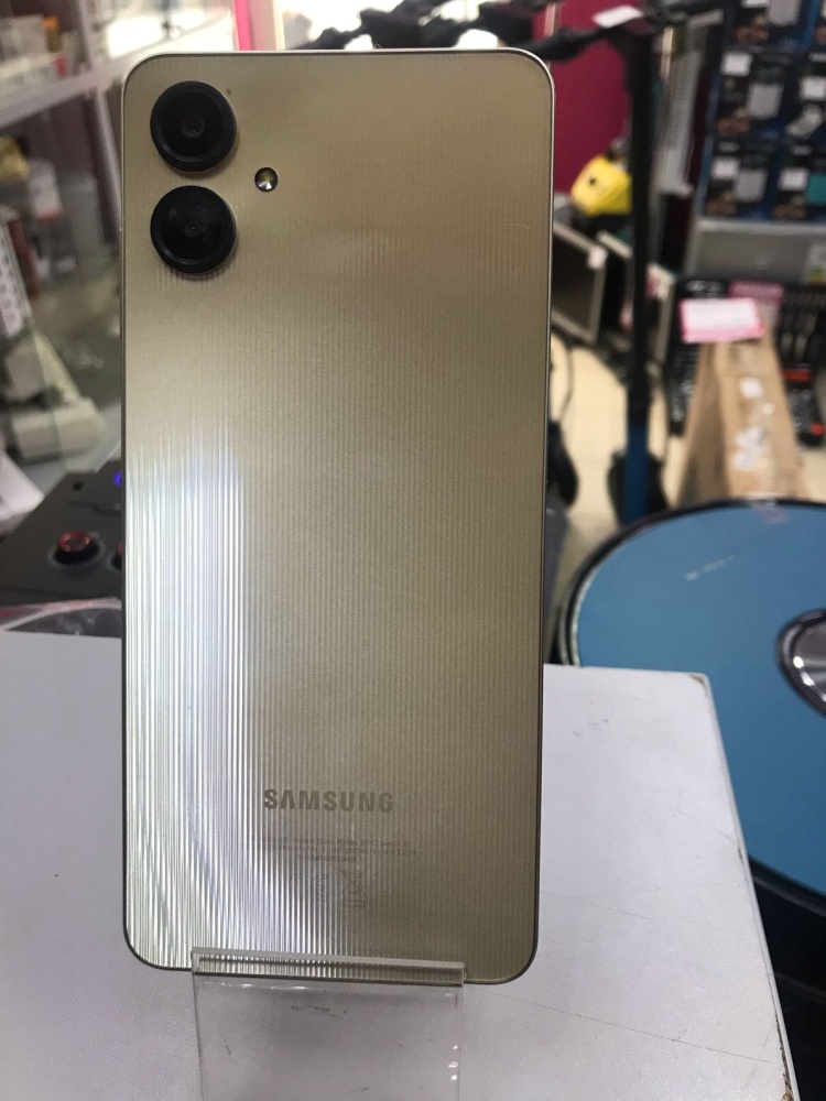 Смартфон Samsung A06