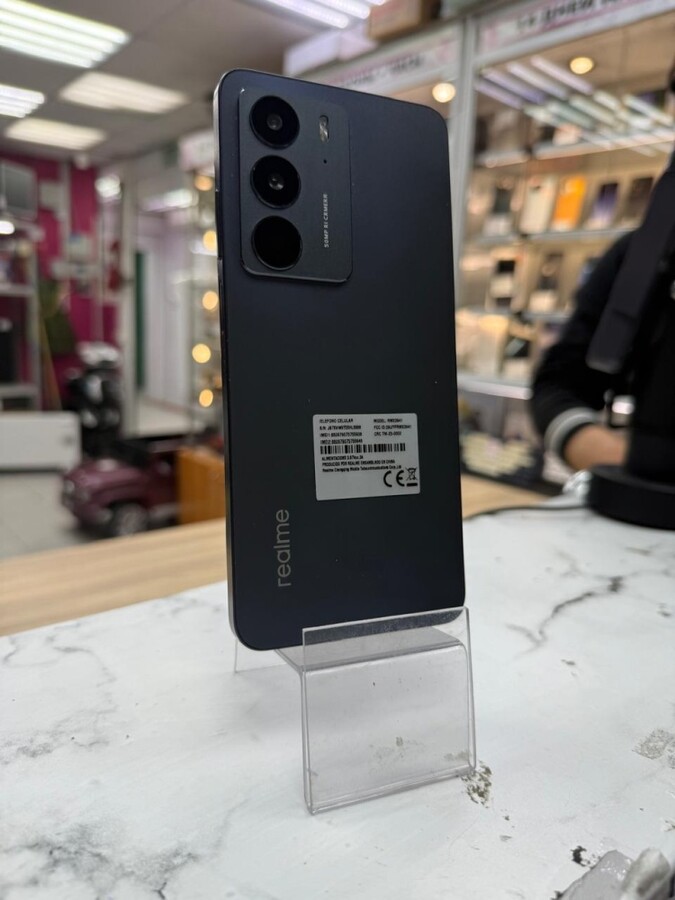 Смартфон Realme C75