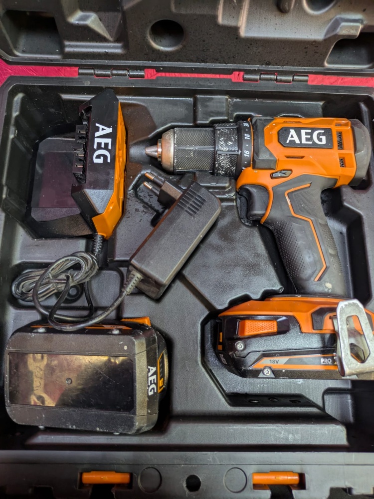 Дрель-Шуруповерт AEG BS18G-202 18V